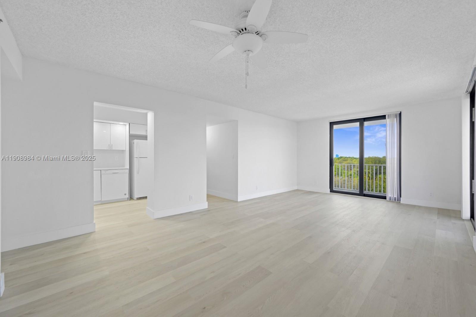 HILLCREST EAST NO 19 COND - Residential