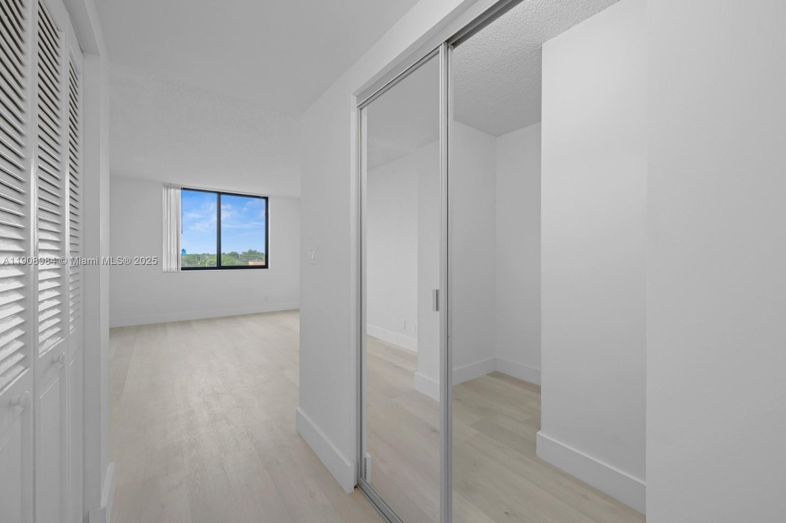 HILLCREST EAST NO 19 COND - Residential