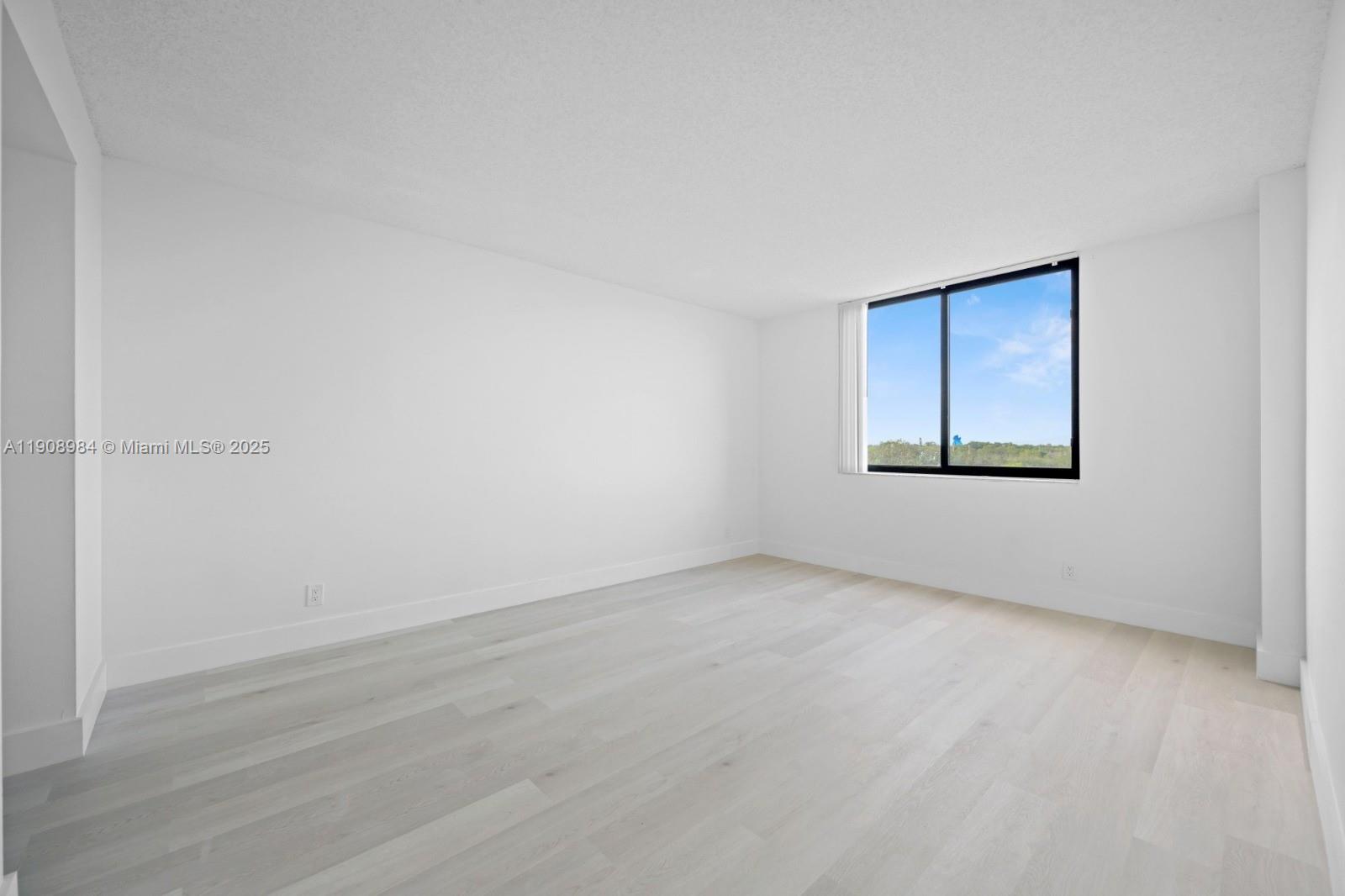 HILLCREST EAST NO 19 COND - Residential