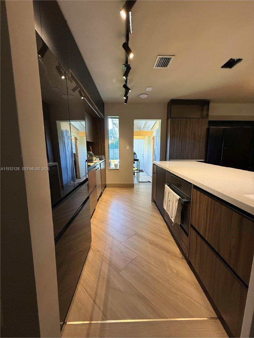 MIAMI SHORES EXTENSION - Residential