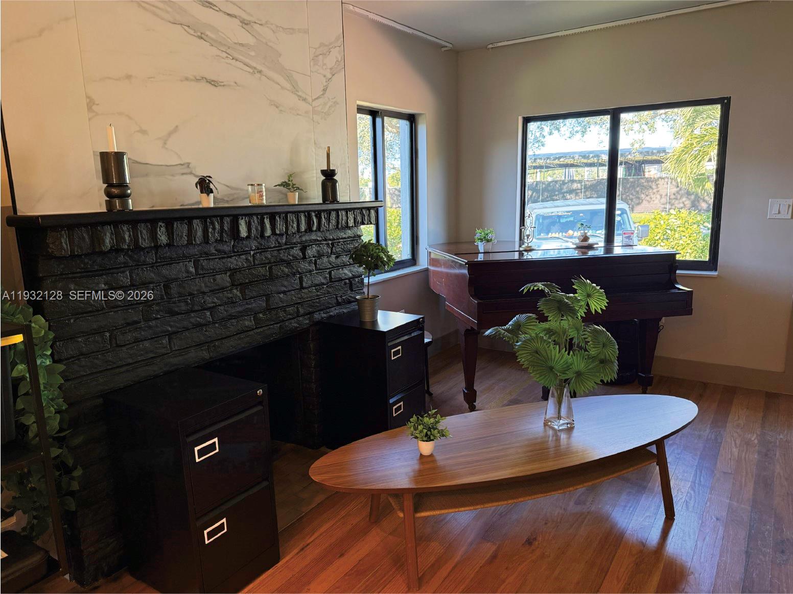 MIAMI SHORES EXTENSION - Residential