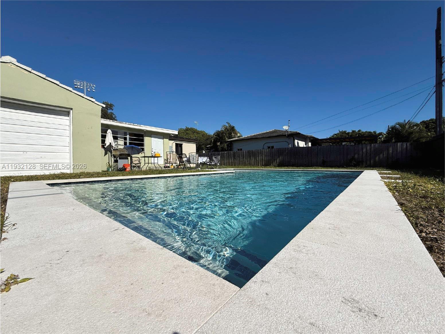 MIAMI SHORES EXTENSION - Residential