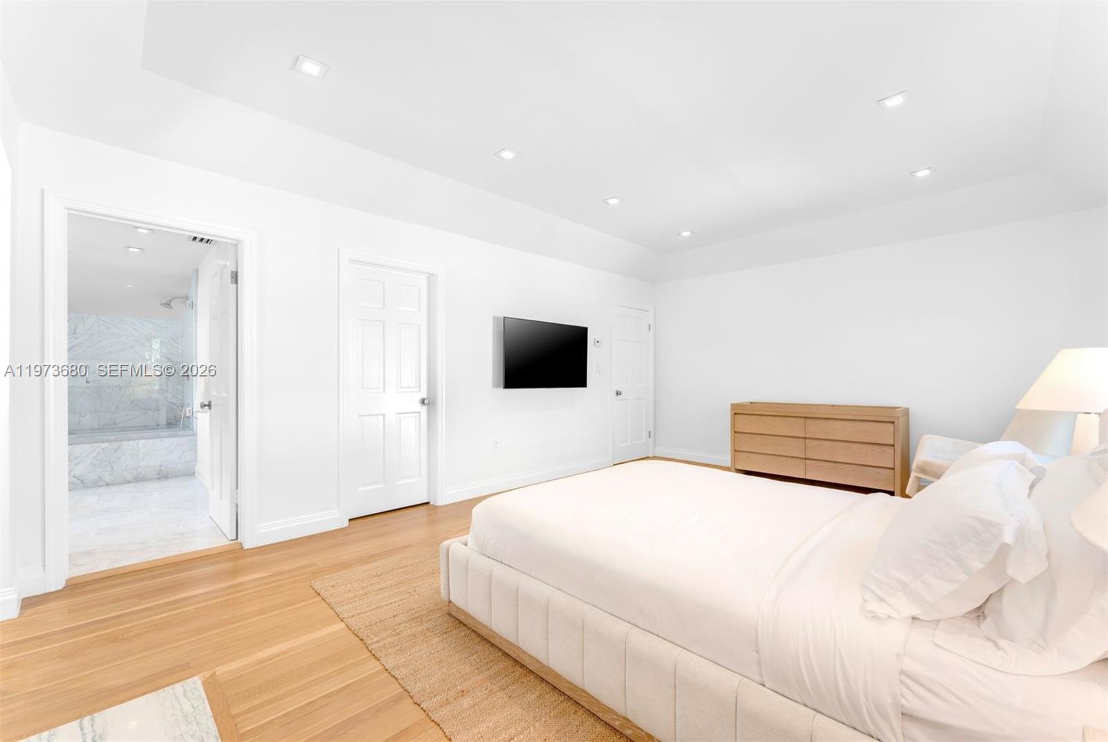 LA GORCE ISLAND - Residential