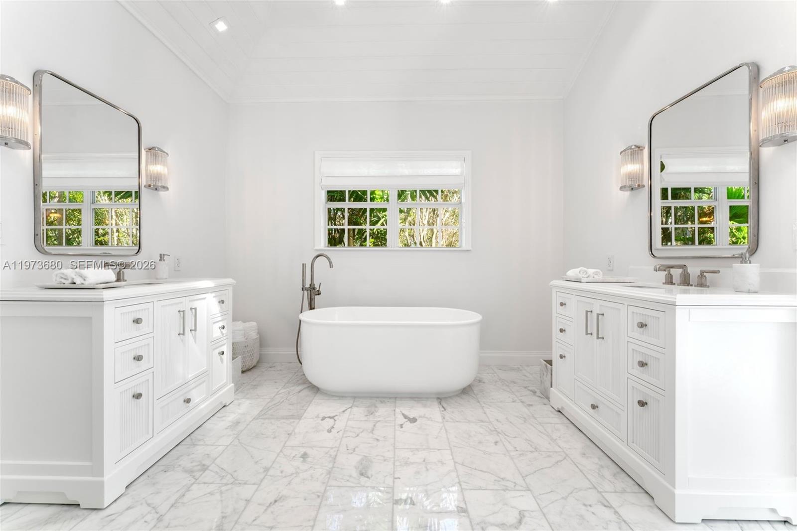 LA GORCE ISLAND - Residential