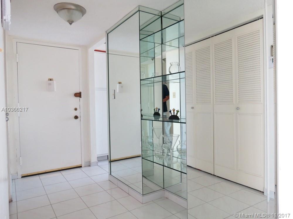 WILSHIRE CONDO - Residential Lease