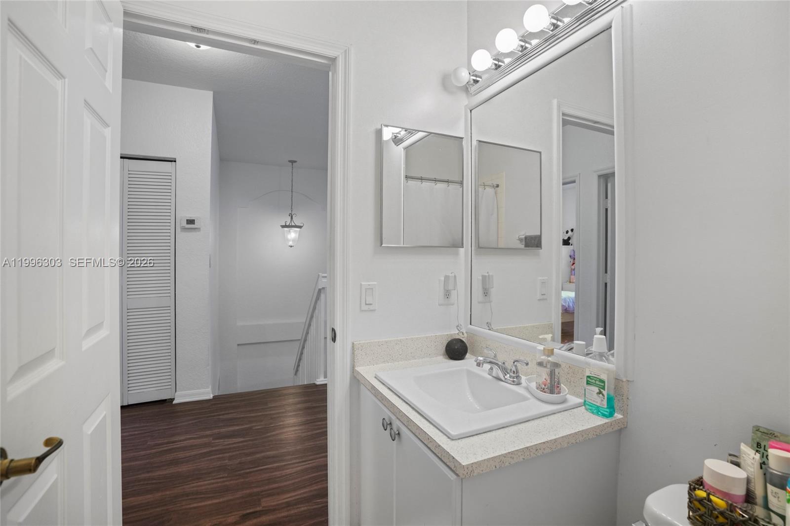 ESCADA - Residential