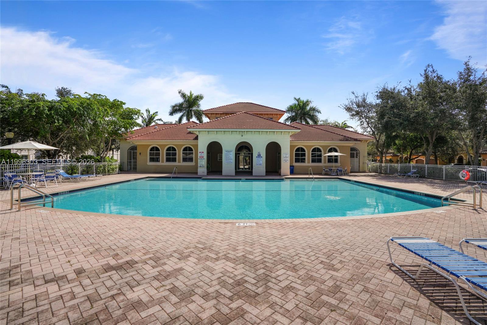 ESCADA - Residential