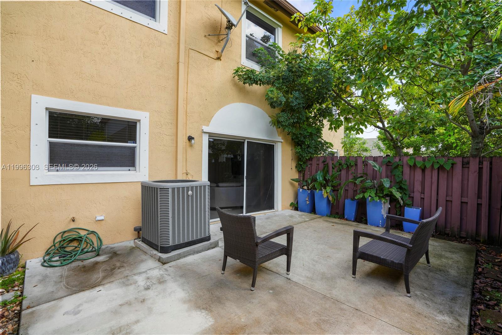 ESCADA - Residential