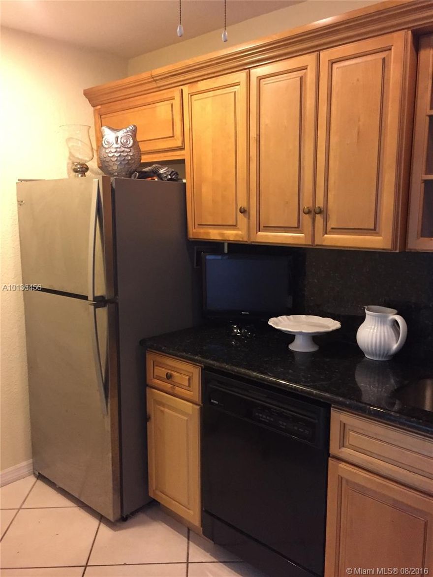 Villas of Pinecrest, updated 2/2.5, new kitchen with black marble counter top, gas stove. both bathrooms with new vanity/marble top. wood and tile floor through out. minutes walk to metro / Dadeland Mall. Pinecrest Schools, available 10/1, rent includes water, gas, basic cables, pest control. washer/dryer inside. 24 hour gate security, pool, tennis court, playground, gym, canal water view