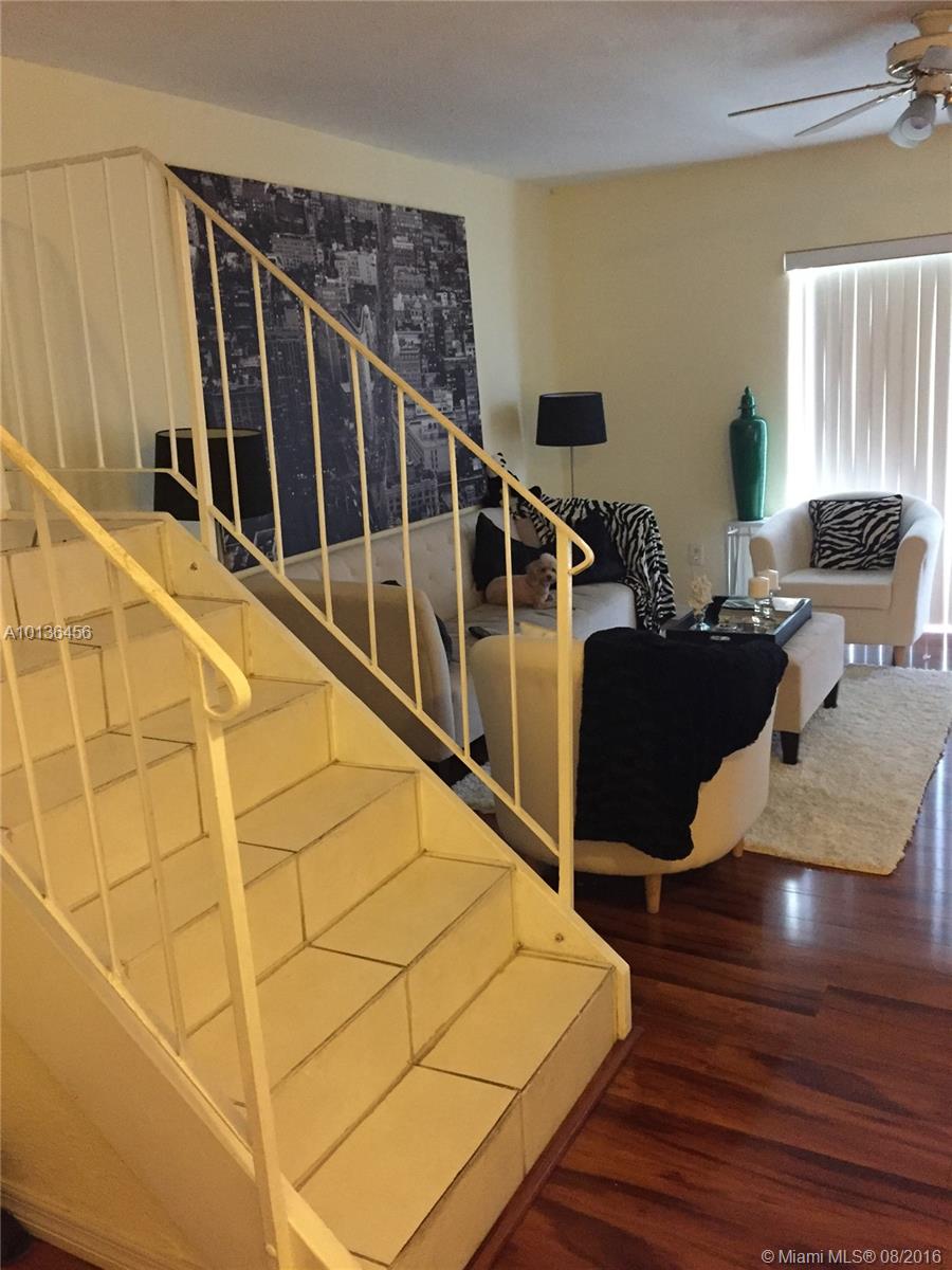 Villas Of Pinecrest Condo - Residential Lease