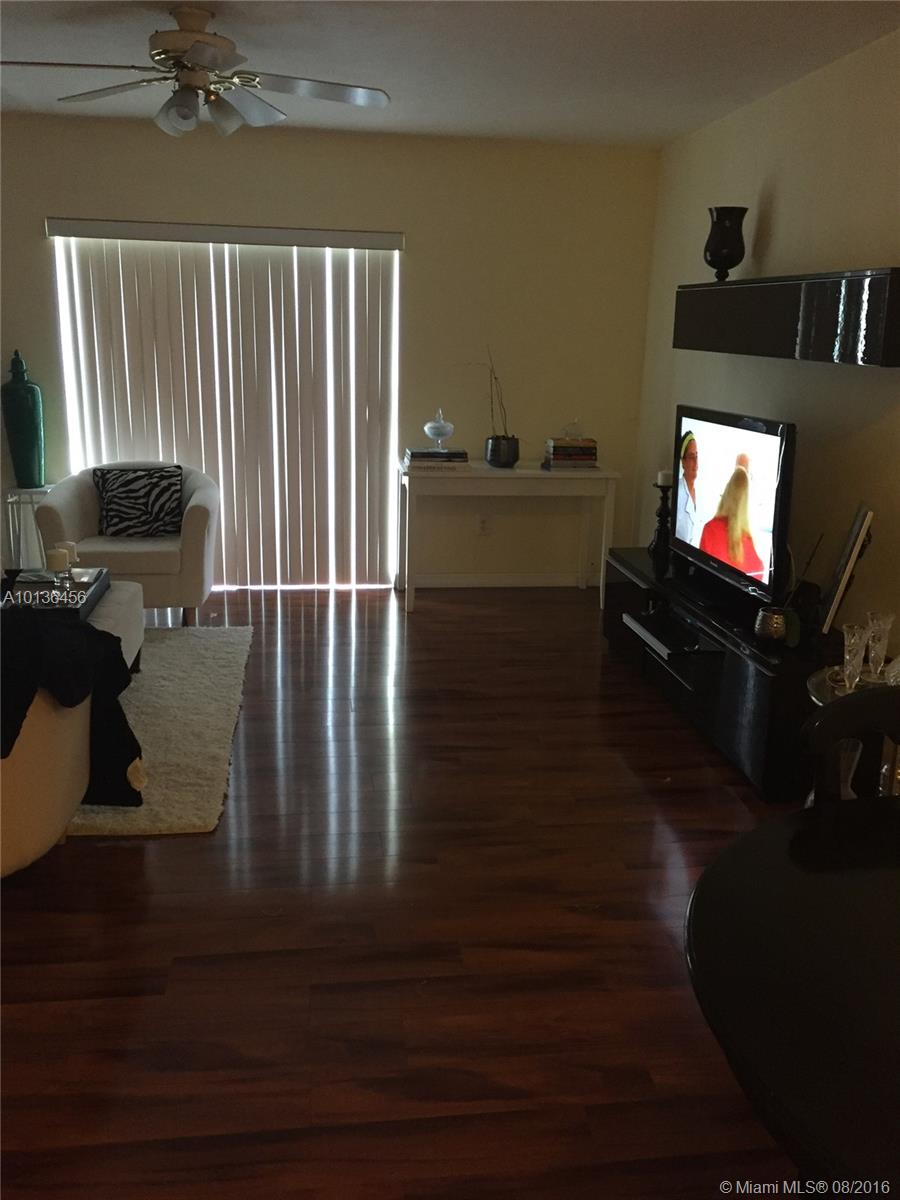 Villas Of Pinecrest Condo - Residential Lease