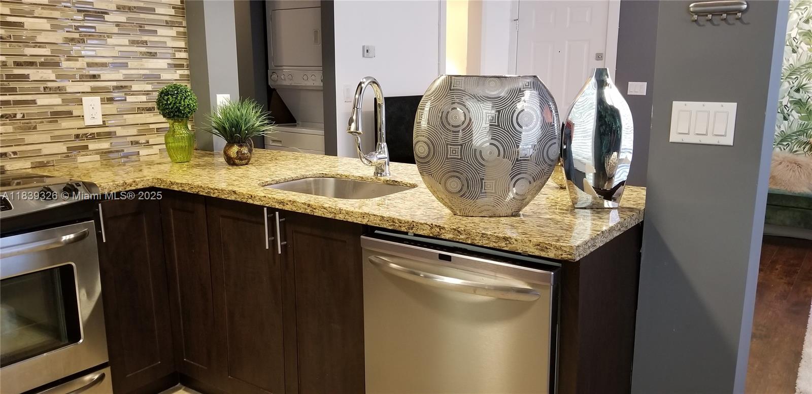 EVERGLADES SOUTH CONDO - Residential