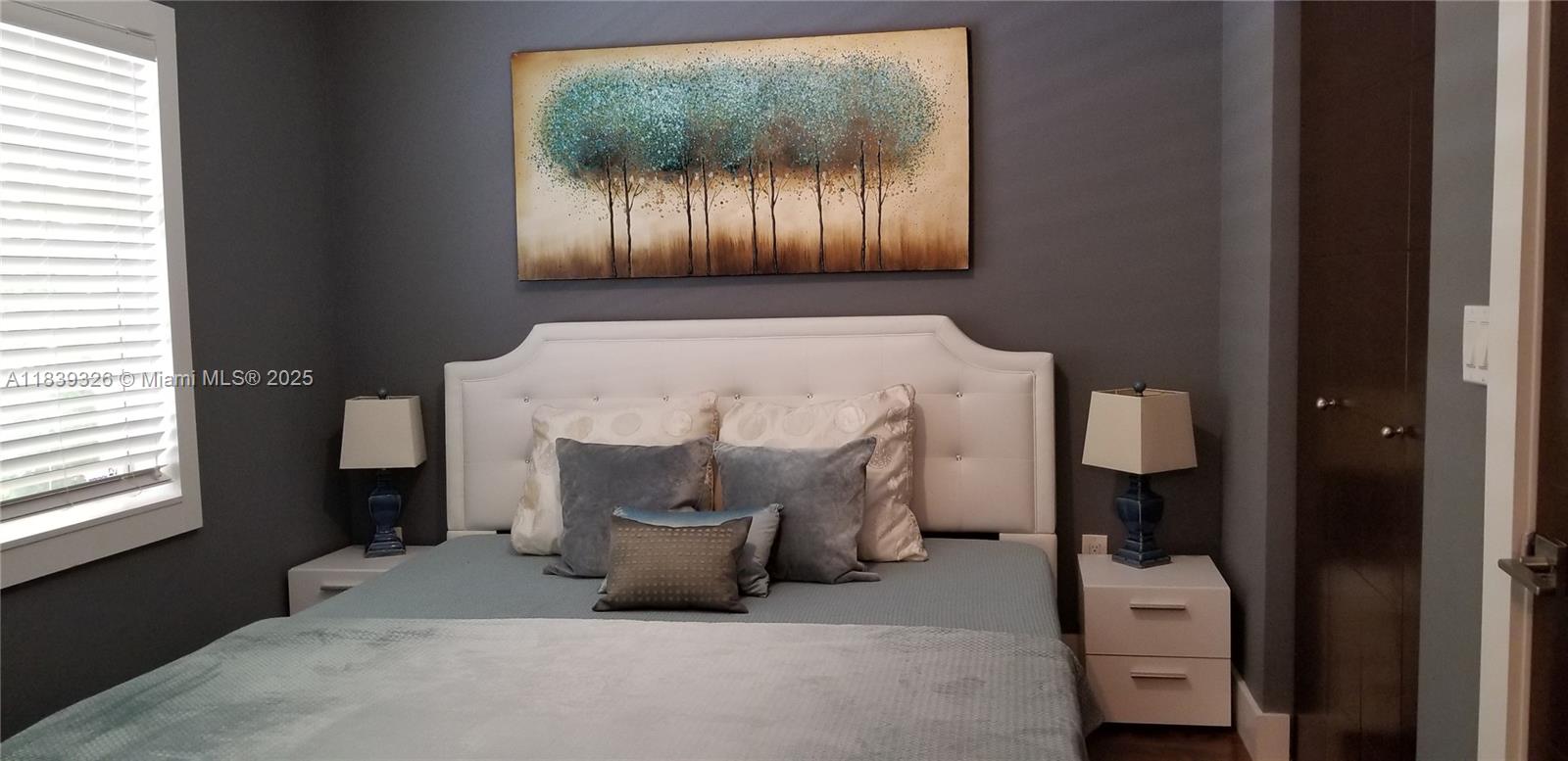 EVERGLADES SOUTH CONDO - Residential