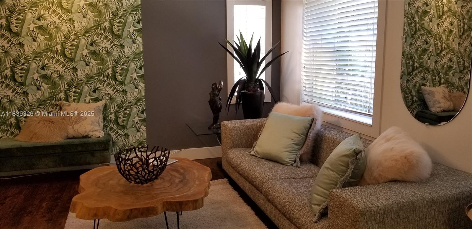 EVERGLADES SOUTH CONDO - Residential