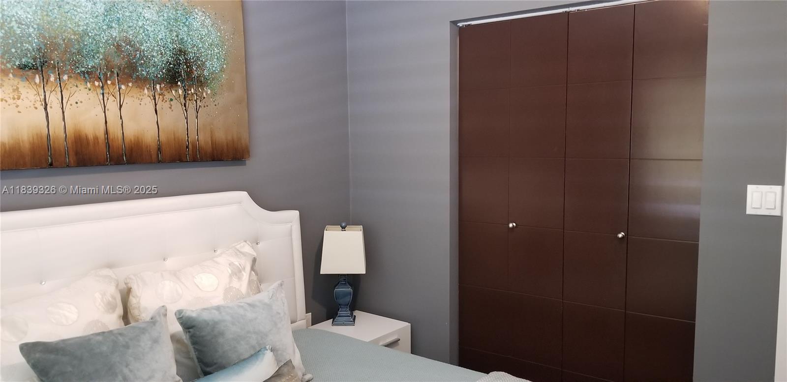 EVERGLADES SOUTH CONDO - Residential