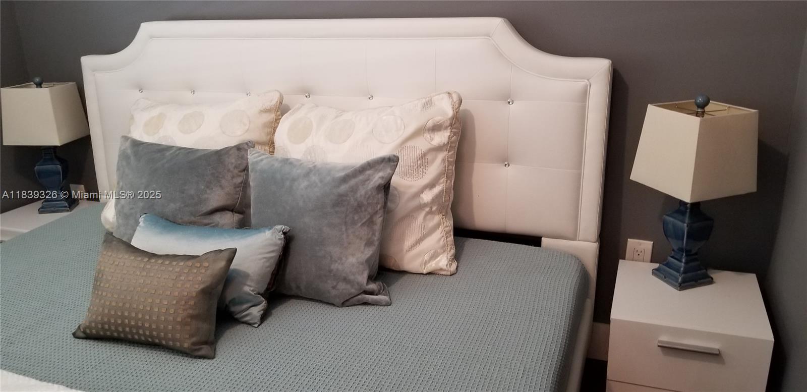 EVERGLADES SOUTH CONDO - Residential