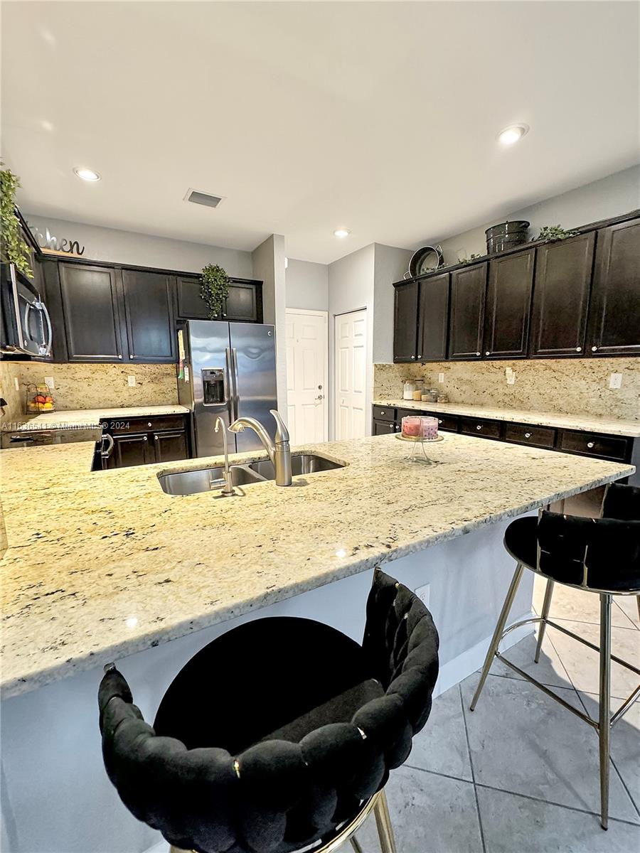 BAYWINDS AT COZUMEL - Residential Lease