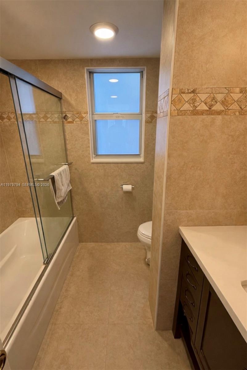 POINCIANA PLACE CONDO 1,2 - Residential