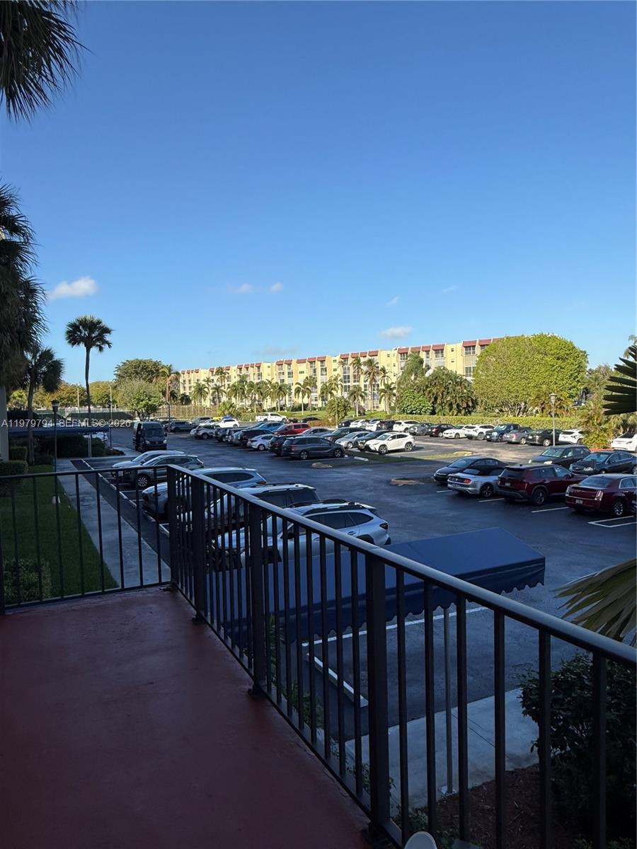 POINCIANA PLACE CONDO 1,2 - Residential