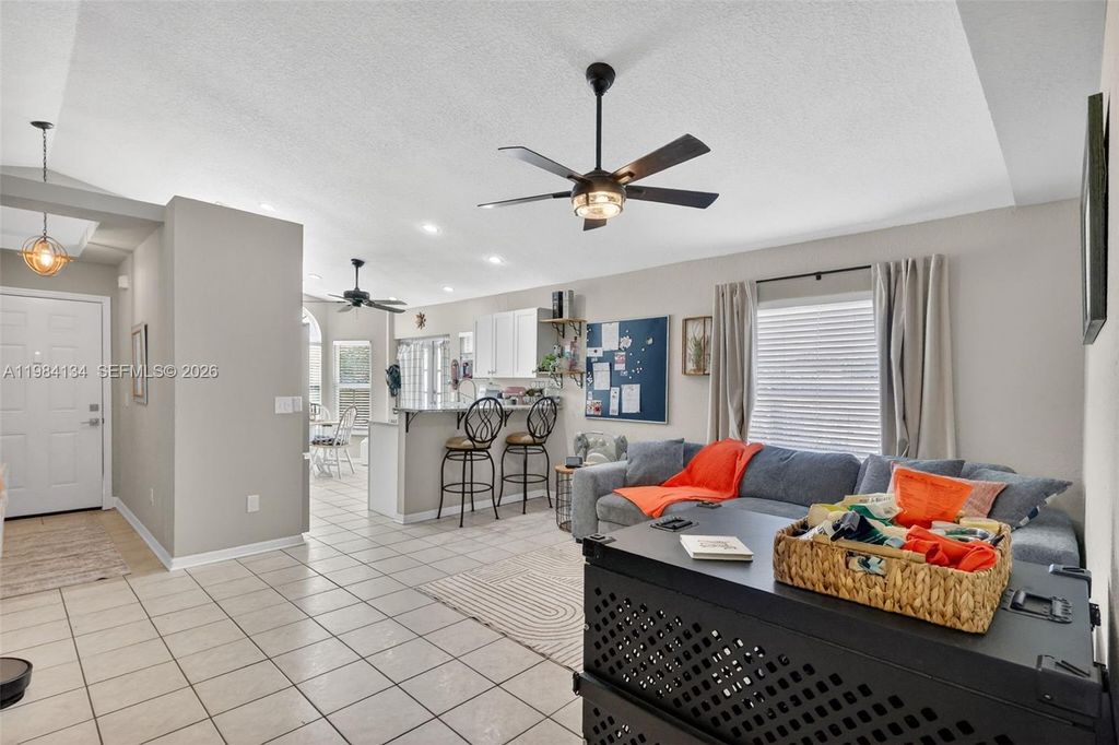 Photo of 530 20th Pl SW, Vero Beach, FL 32962 (MLS # A11984134)