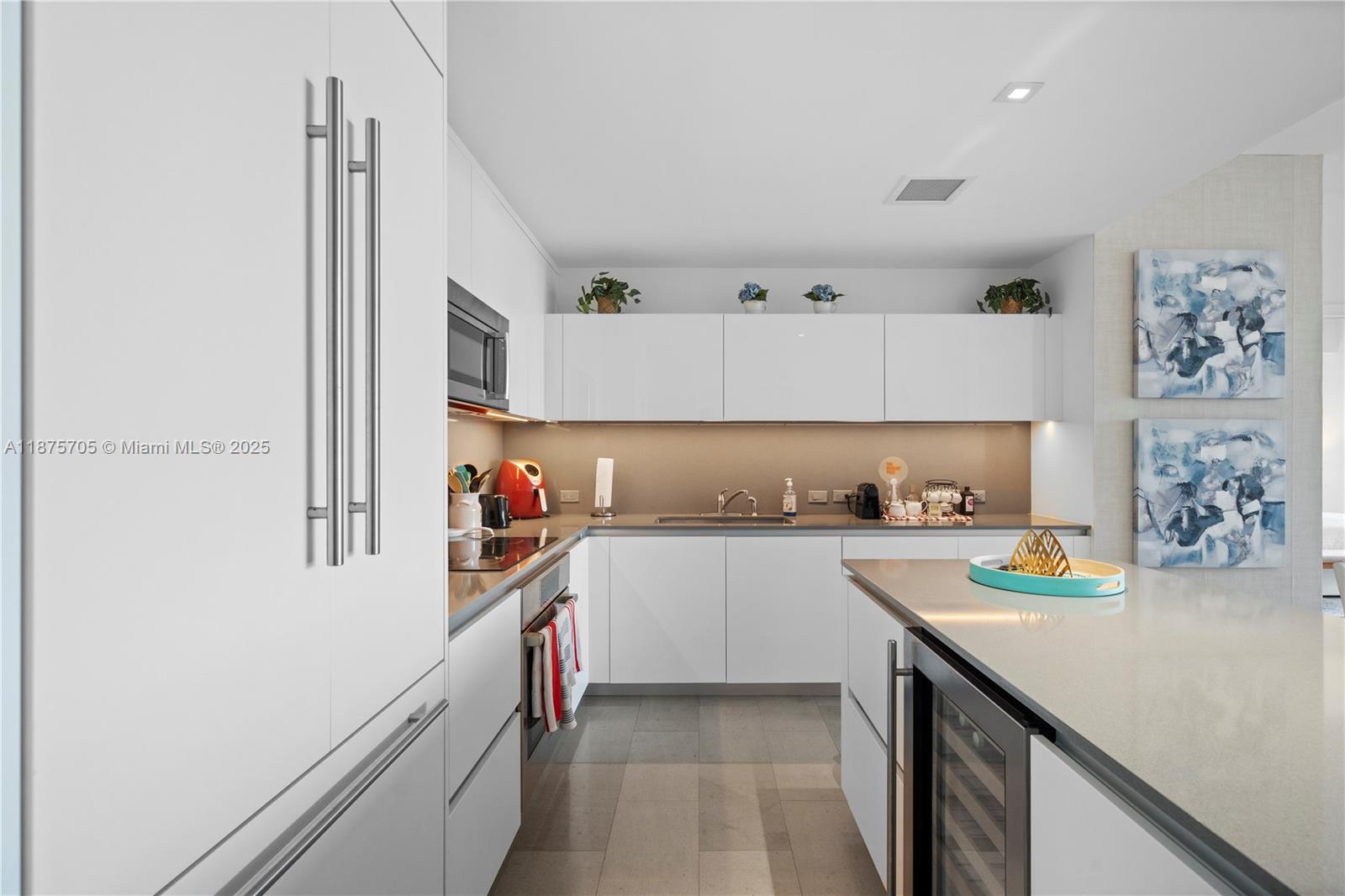 RISE CONDO - Residential Lease