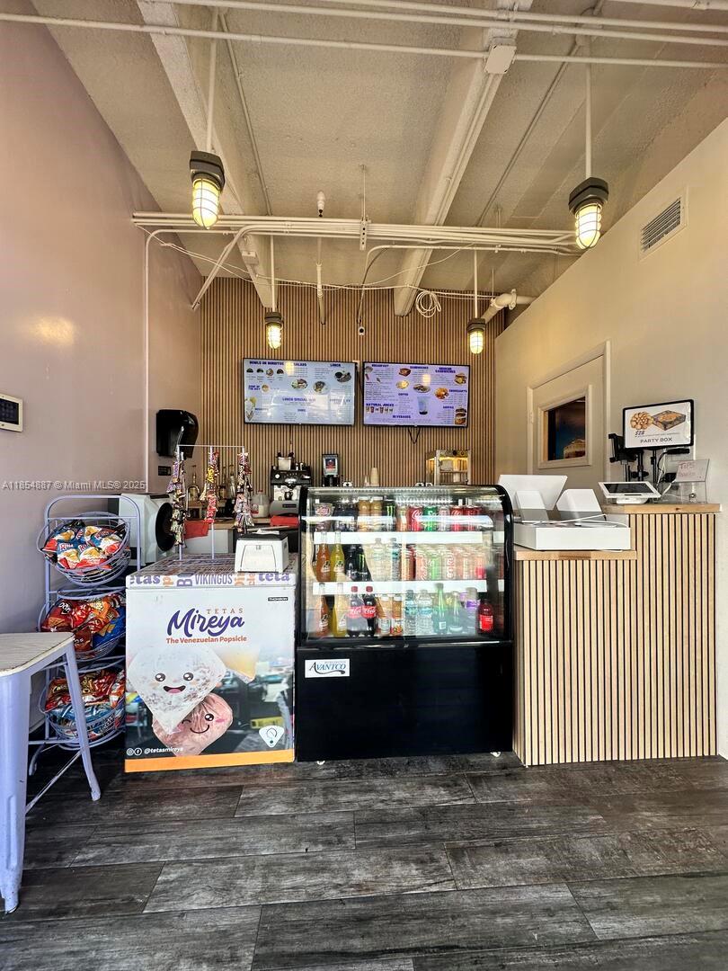 1150 NW 72nd Ave