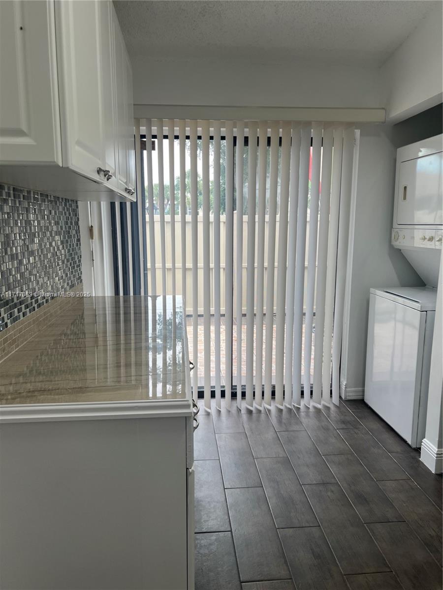 PALM CLUB VILLAGE I CONDO - Residential
