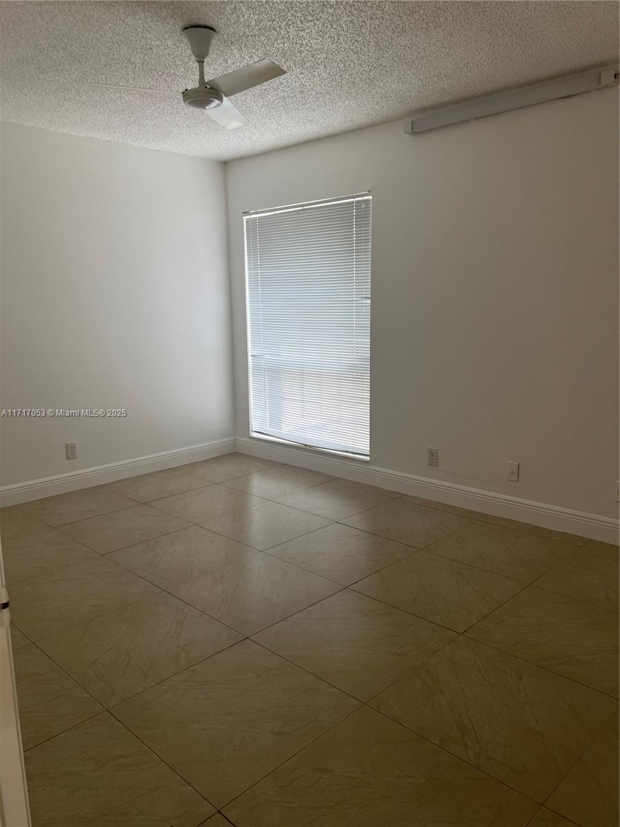 PALM CLUB VILLAGE I CONDO - Residential