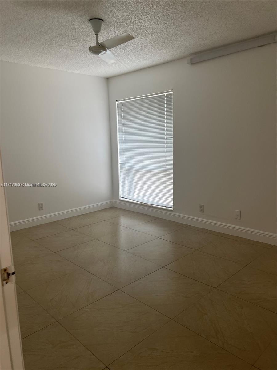 PALM CLUB VILLAGE I CONDO - Residential
