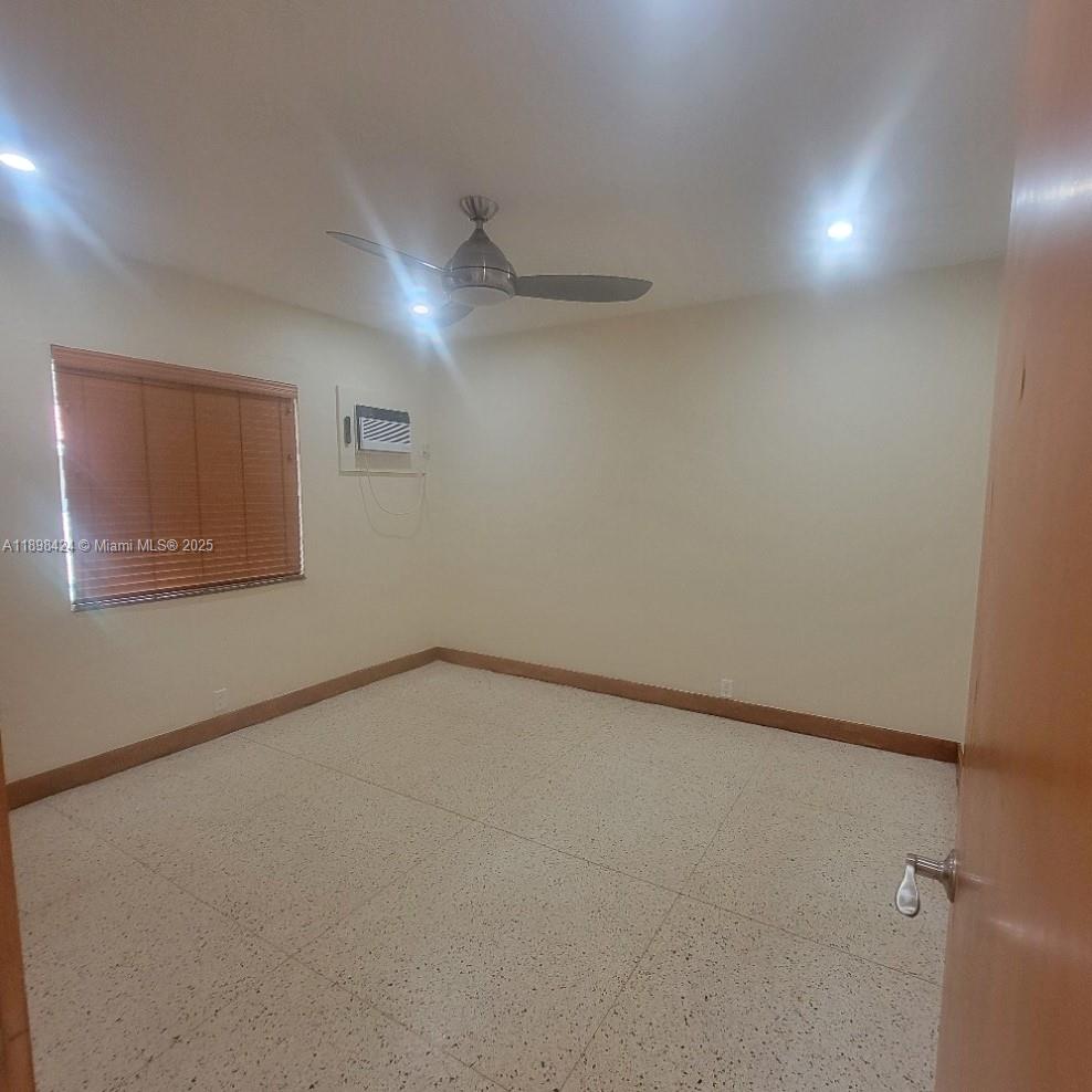 SEA WASH CONDO - Residential