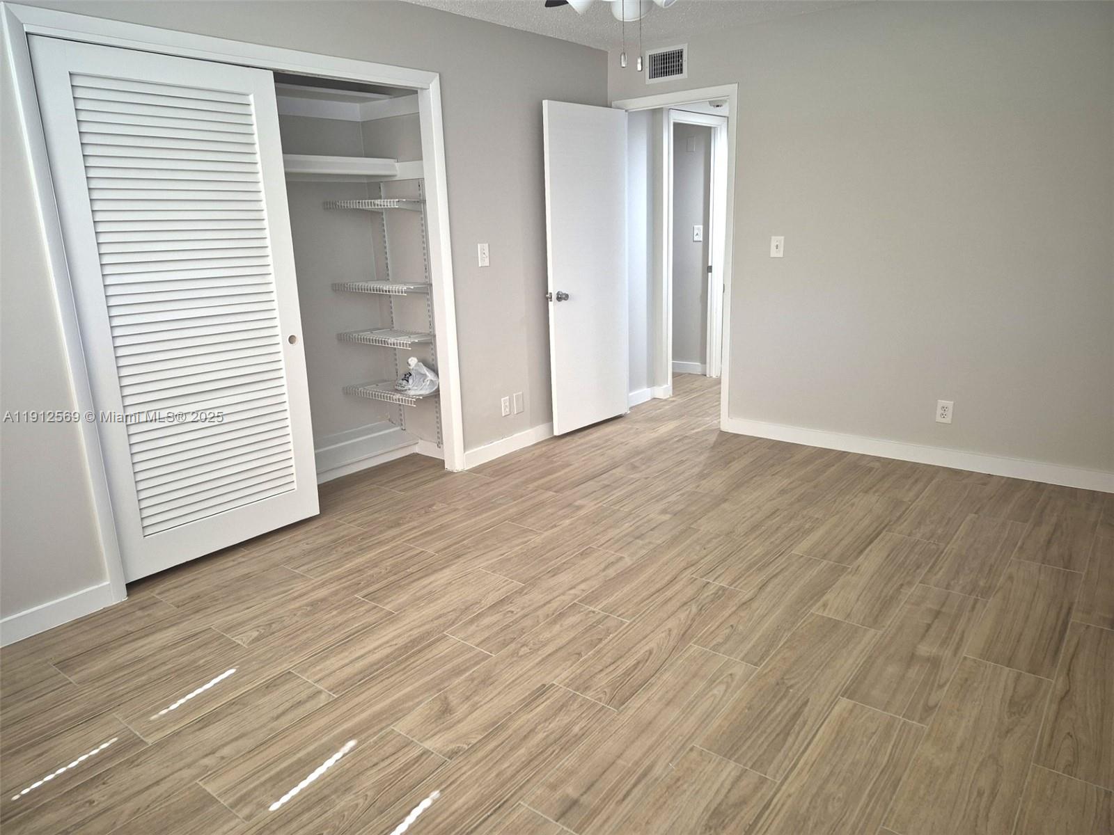 SOUTHAMPTON CONDO - Residential Lease