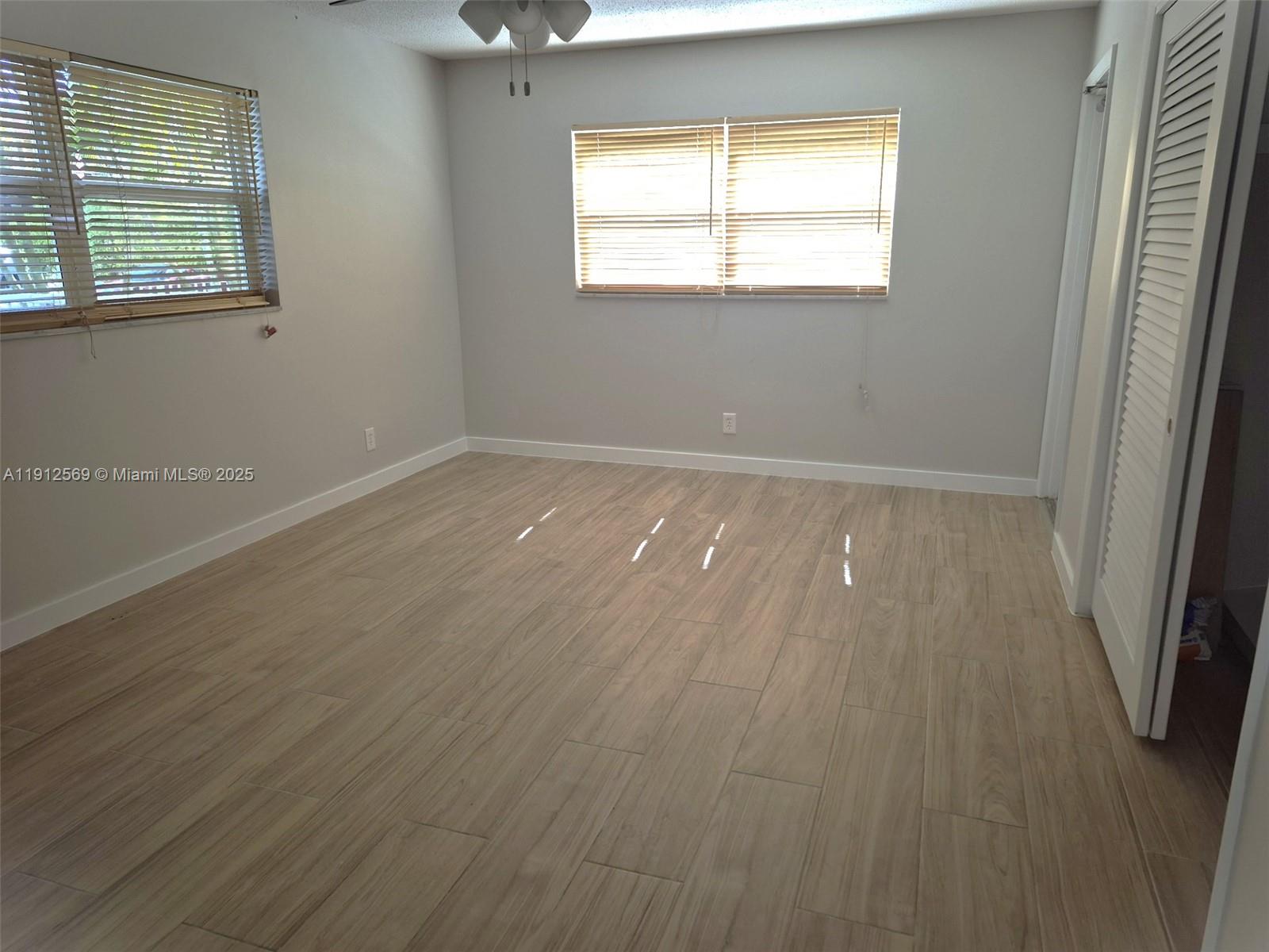 SOUTHAMPTON CONDO - Residential Lease