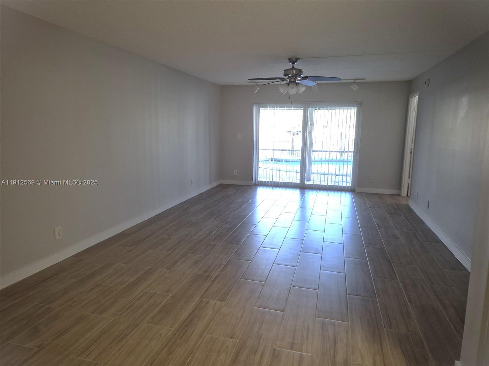 SOUTHAMPTON CONDO - Residential Lease