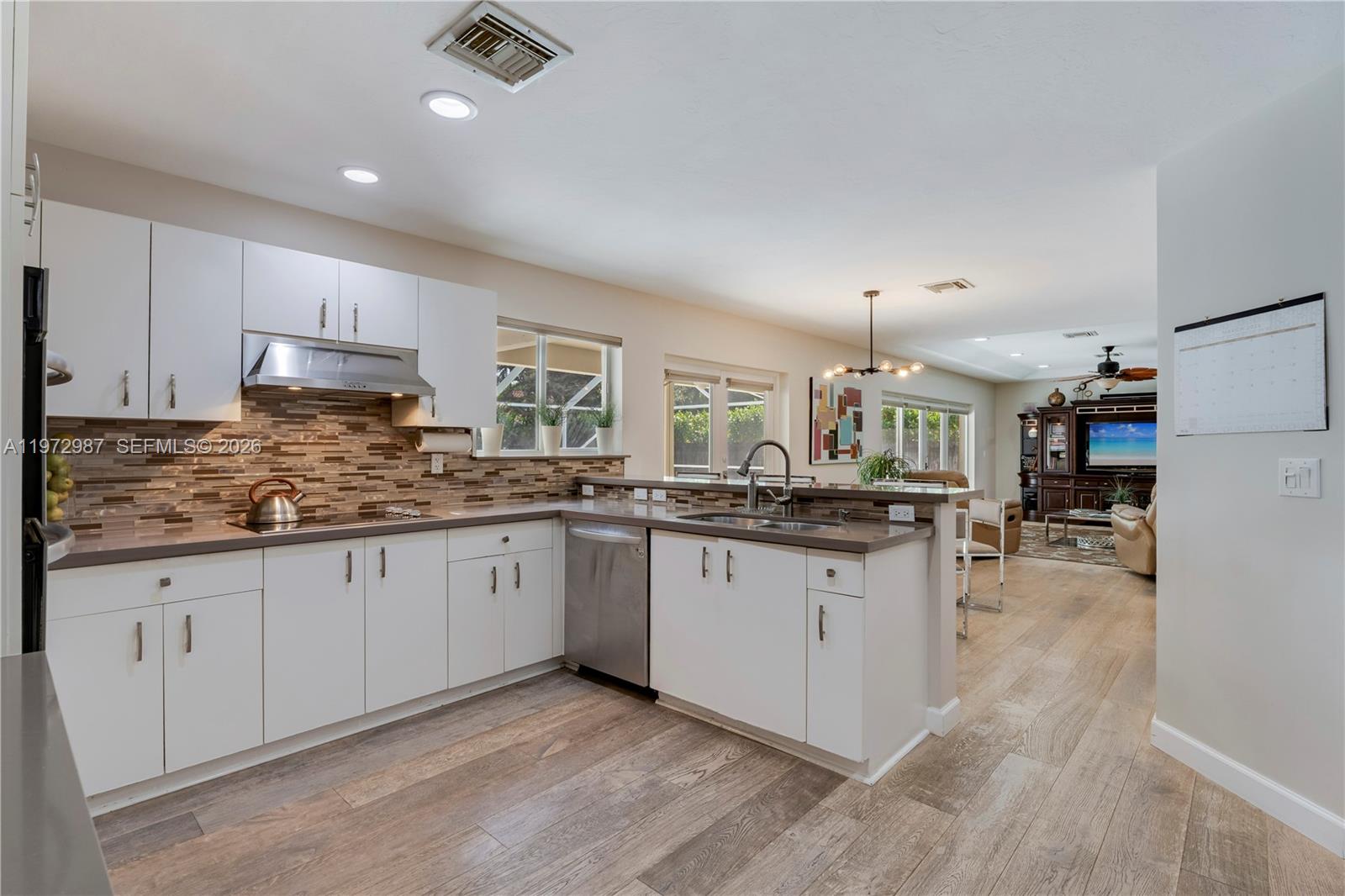 PINE GLENN ESTATES - Residential