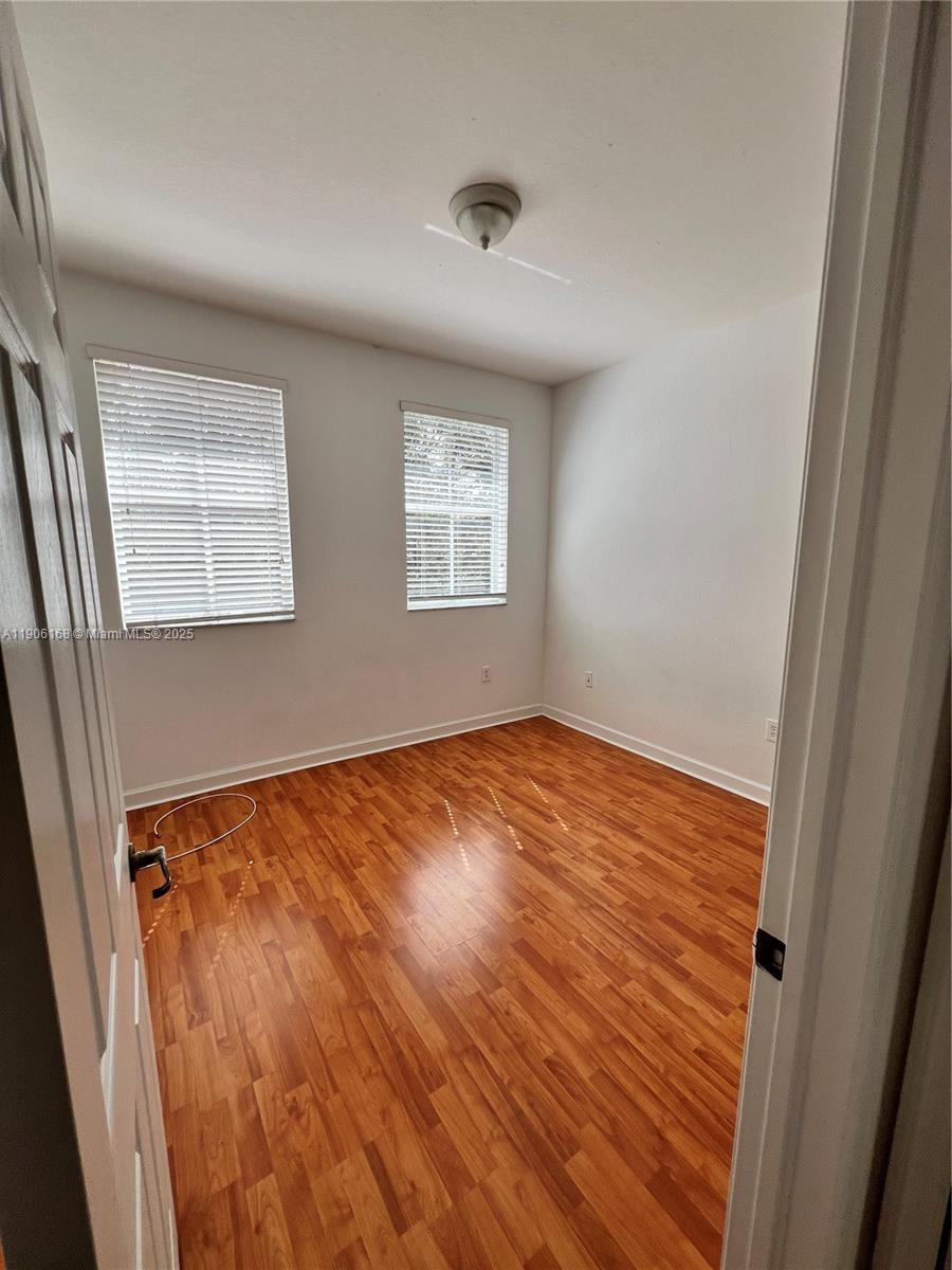 ISLANDS AT DORAL 1ST ADDN - Residential Lease