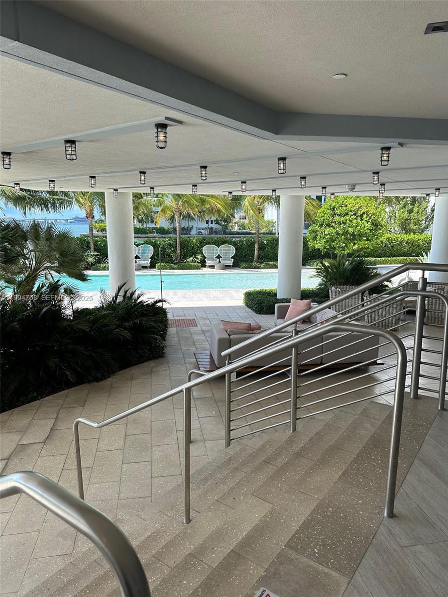 BISCAYNE BEACH CONDO - Residential Lease