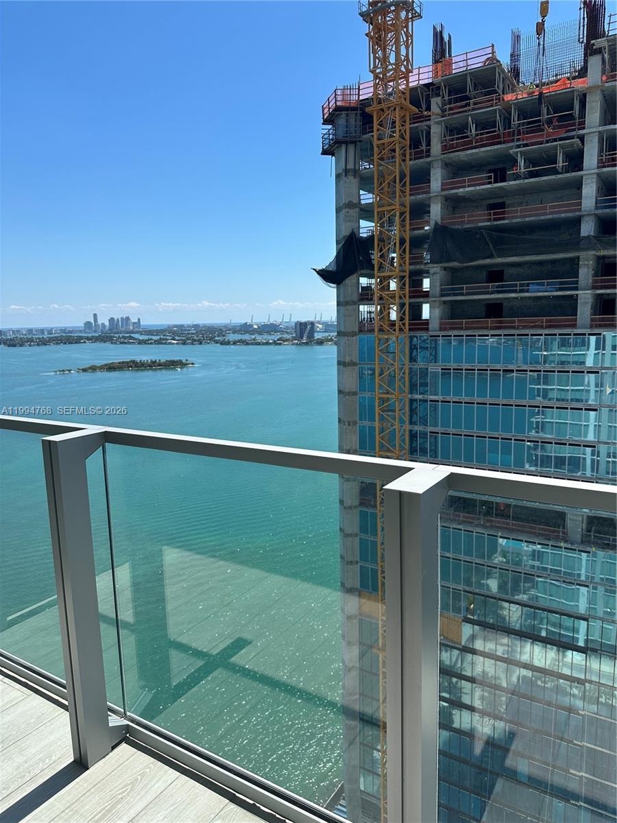 BISCAYNE BEACH CONDO - Residential Lease