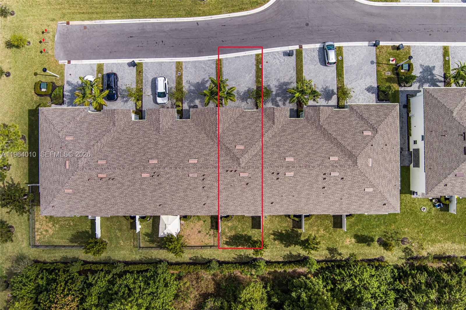 LAKESHORE AT THE FOUNTAINS - Residential