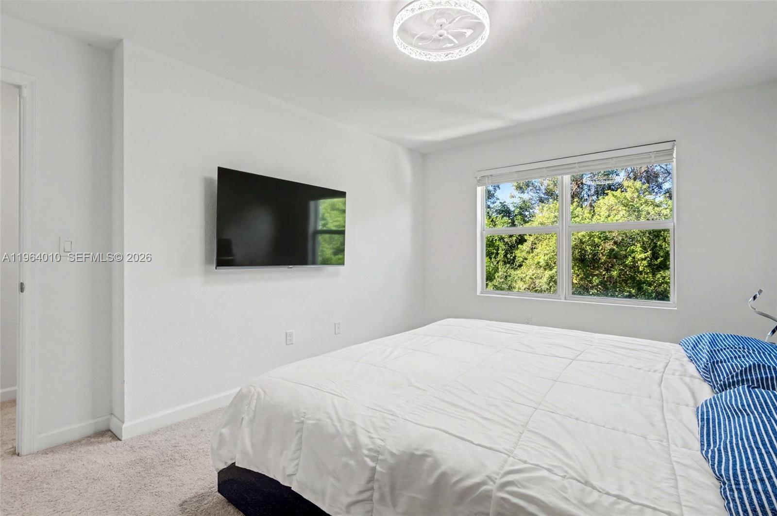 LAKESHORE AT THE FOUNTAINS - Residential