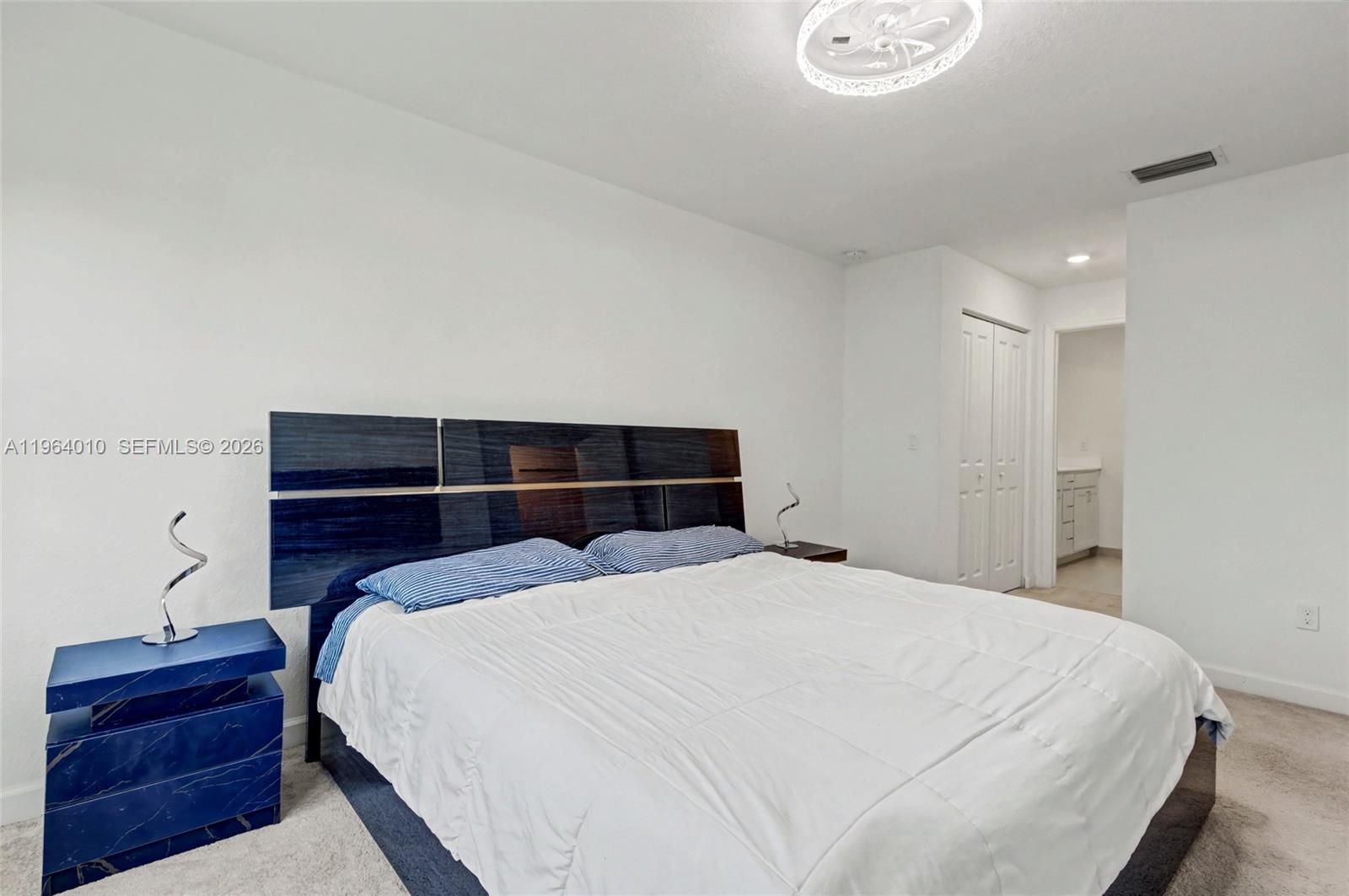 LAKESHORE AT THE FOUNTAINS - Residential