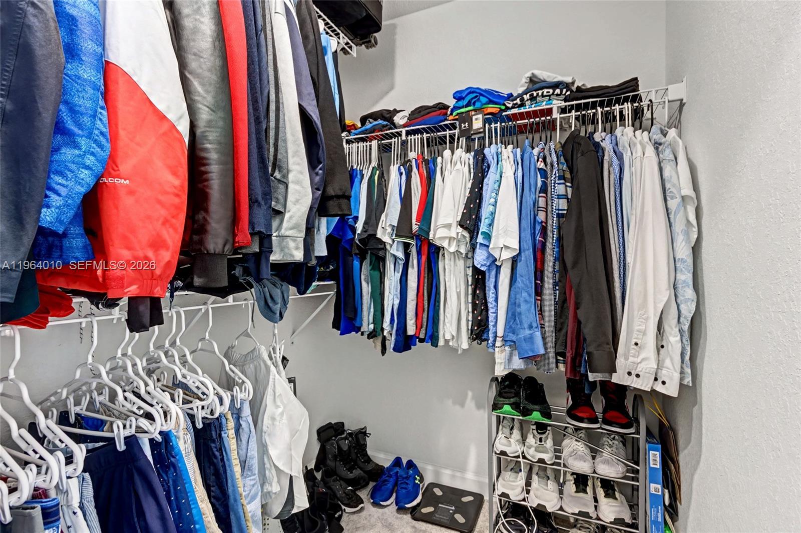 LAKESHORE AT THE FOUNTAINS - Residential