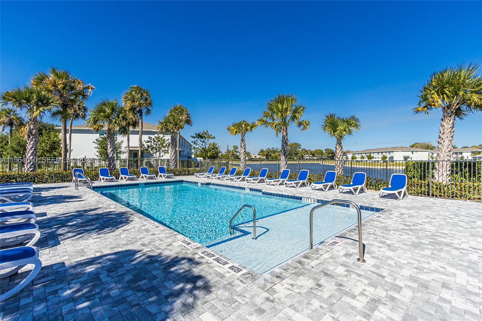 LAKESHORE AT THE FOUNTAINS - Residential