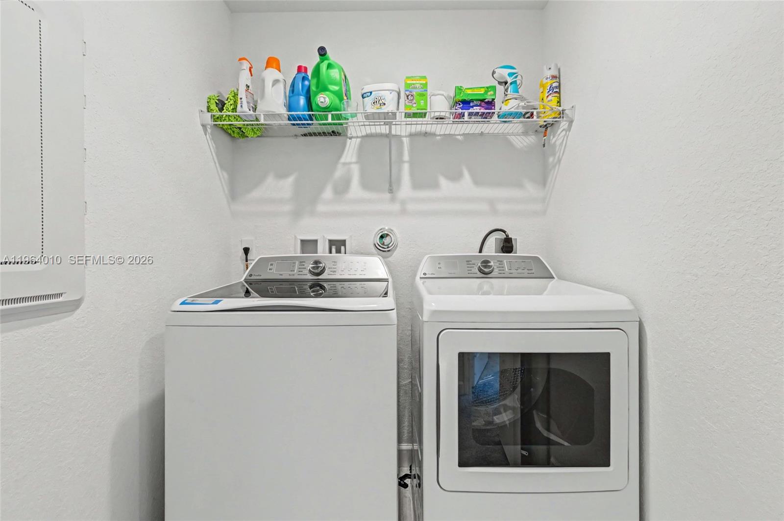 LAKESHORE AT THE FOUNTAINS - Residential