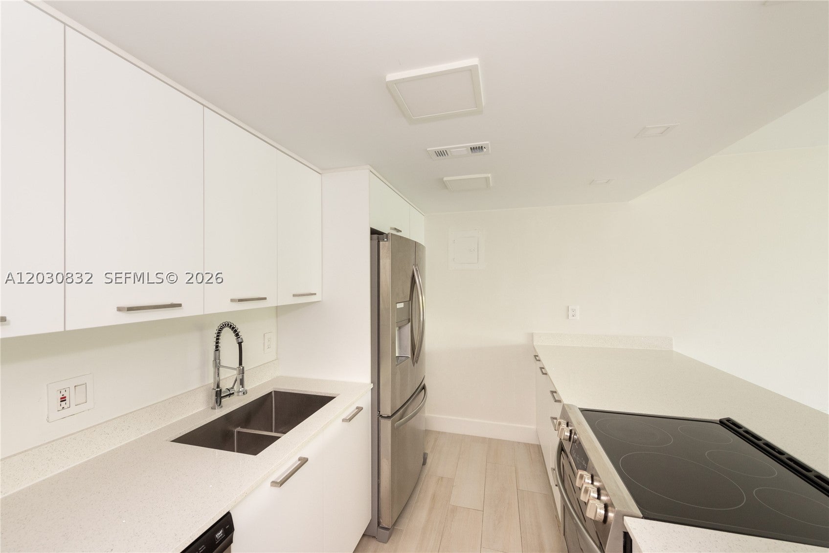 155 Ocean Lane Dr 403
