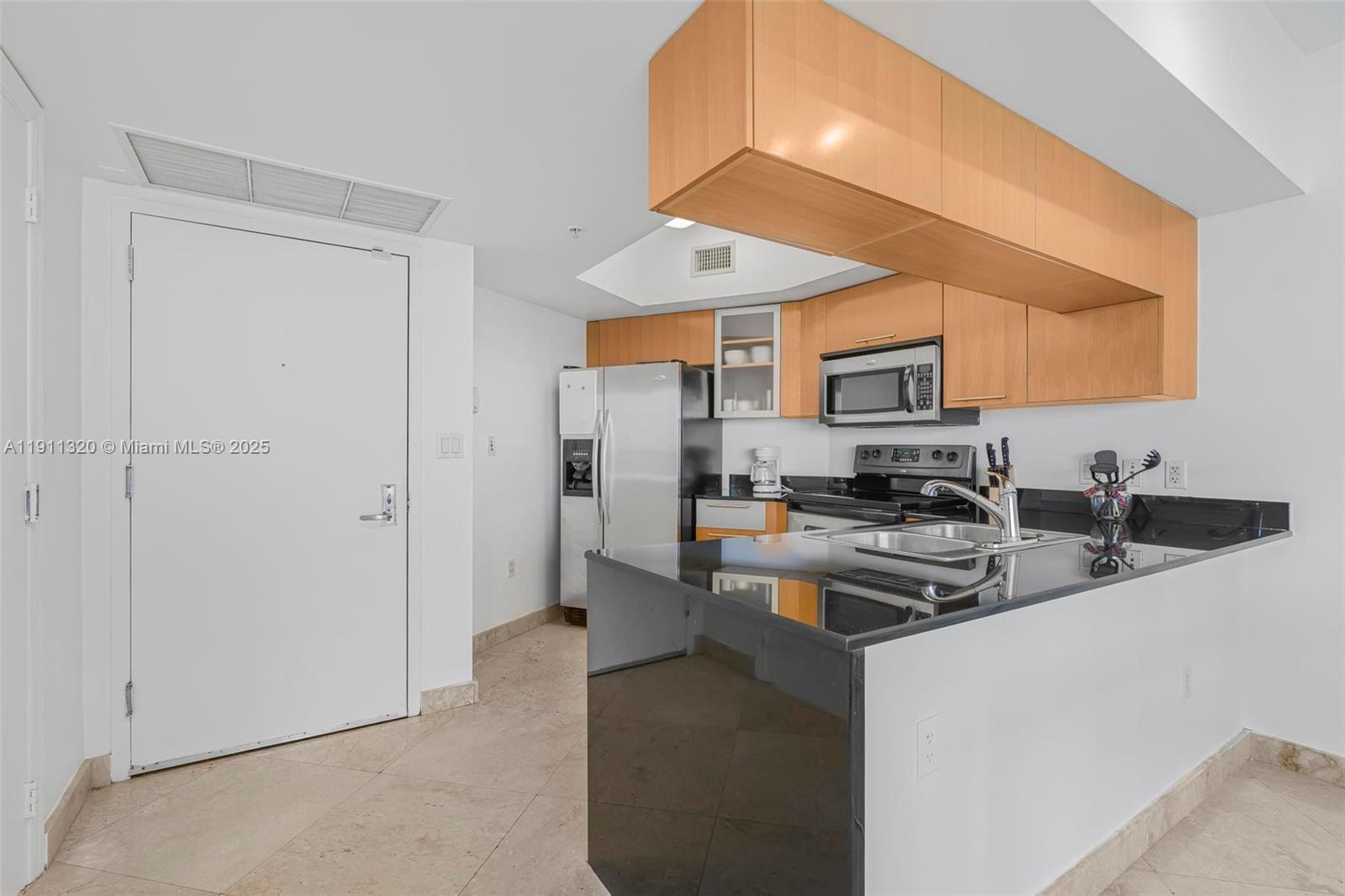 OPERA TOWER CONDO - Residential