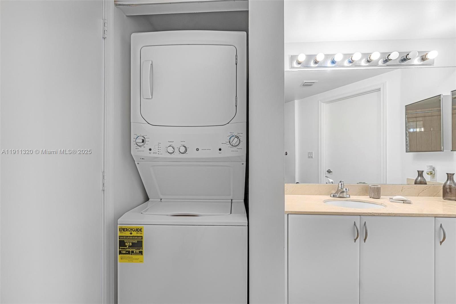 OPERA TOWER CONDO - Residential