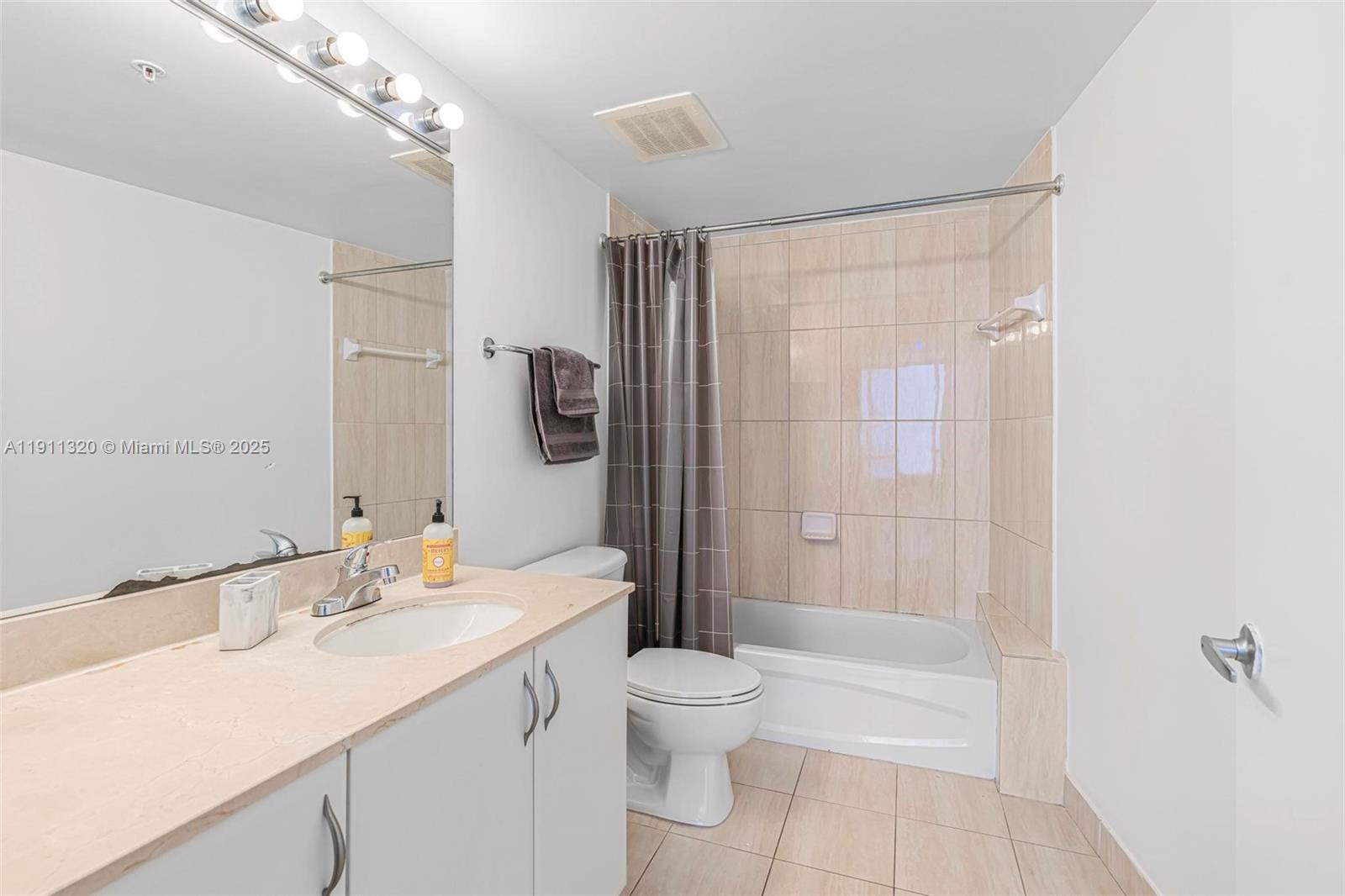 OPERA TOWER CONDO - Residential