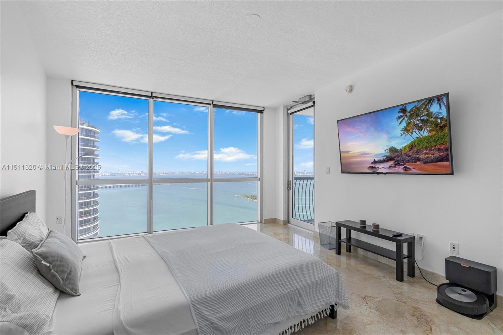 OPERA TOWER CONDO - Residential