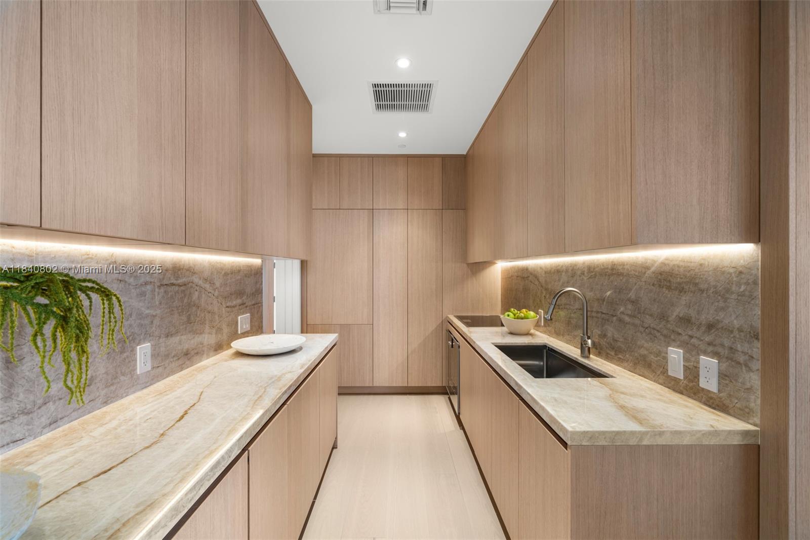 Five Park Condo - Residential