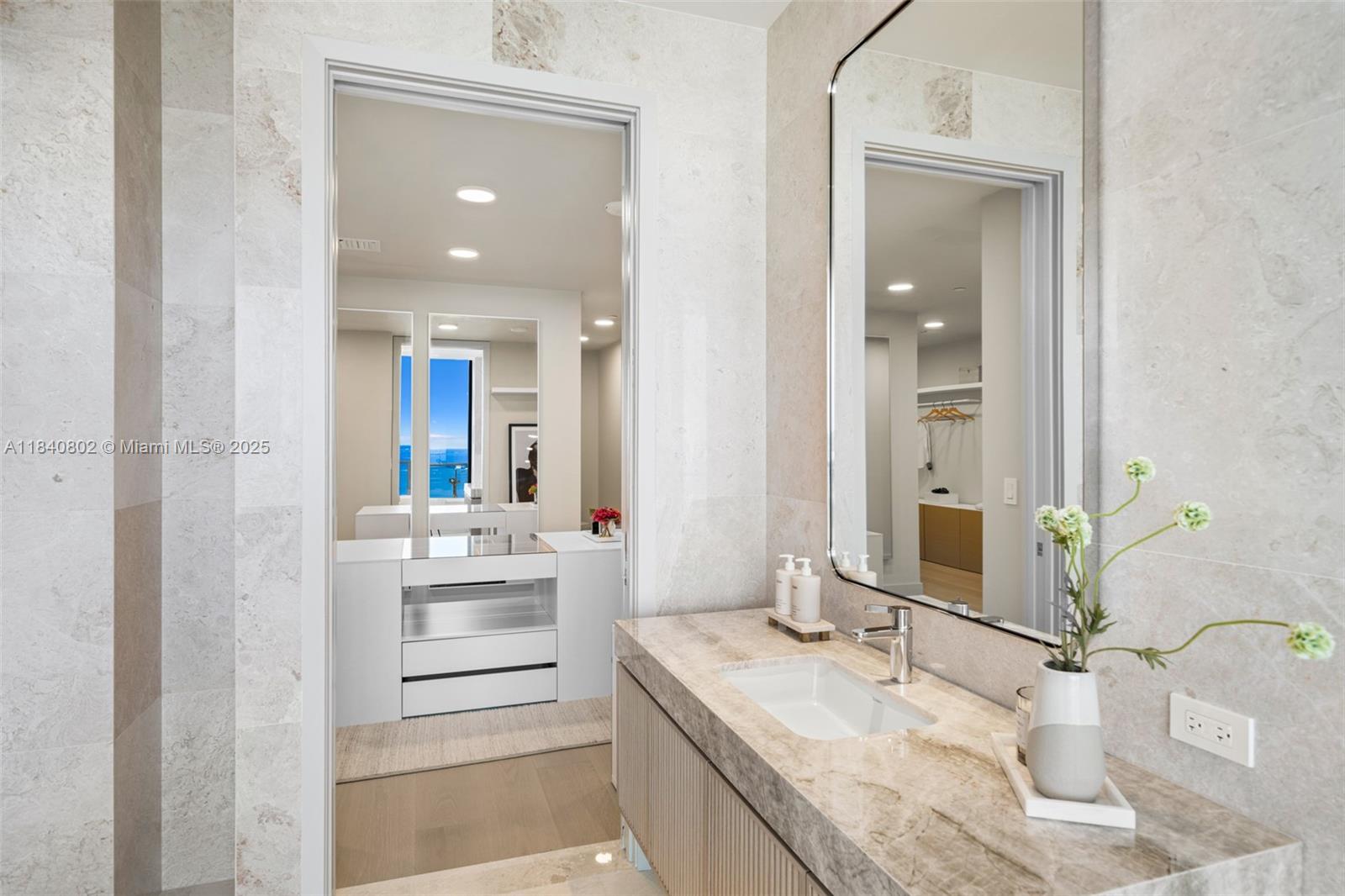 Five Park Condo - Residential